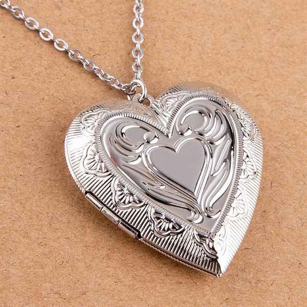 pendant locket necklace